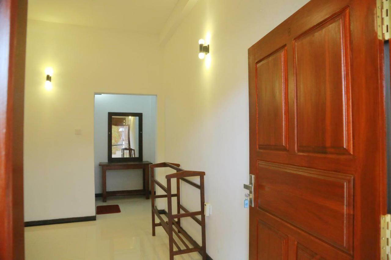 Gihan Guesthouse Mirissa Exterior photo